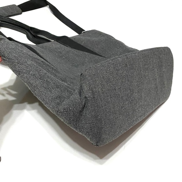 lululemon Wool Convertible Tote - Picture 5 of 10